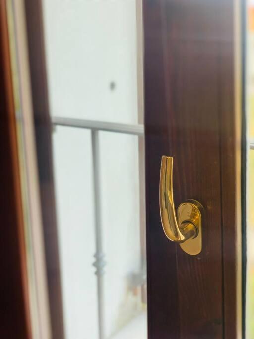 Benvenuti In Casa Peluca! Apartment เมสเตร ภายนอก รูปภาพ