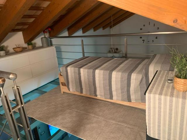 Benvenuti In Casa Peluca! Apartment เมสเตร ภายนอก รูปภาพ